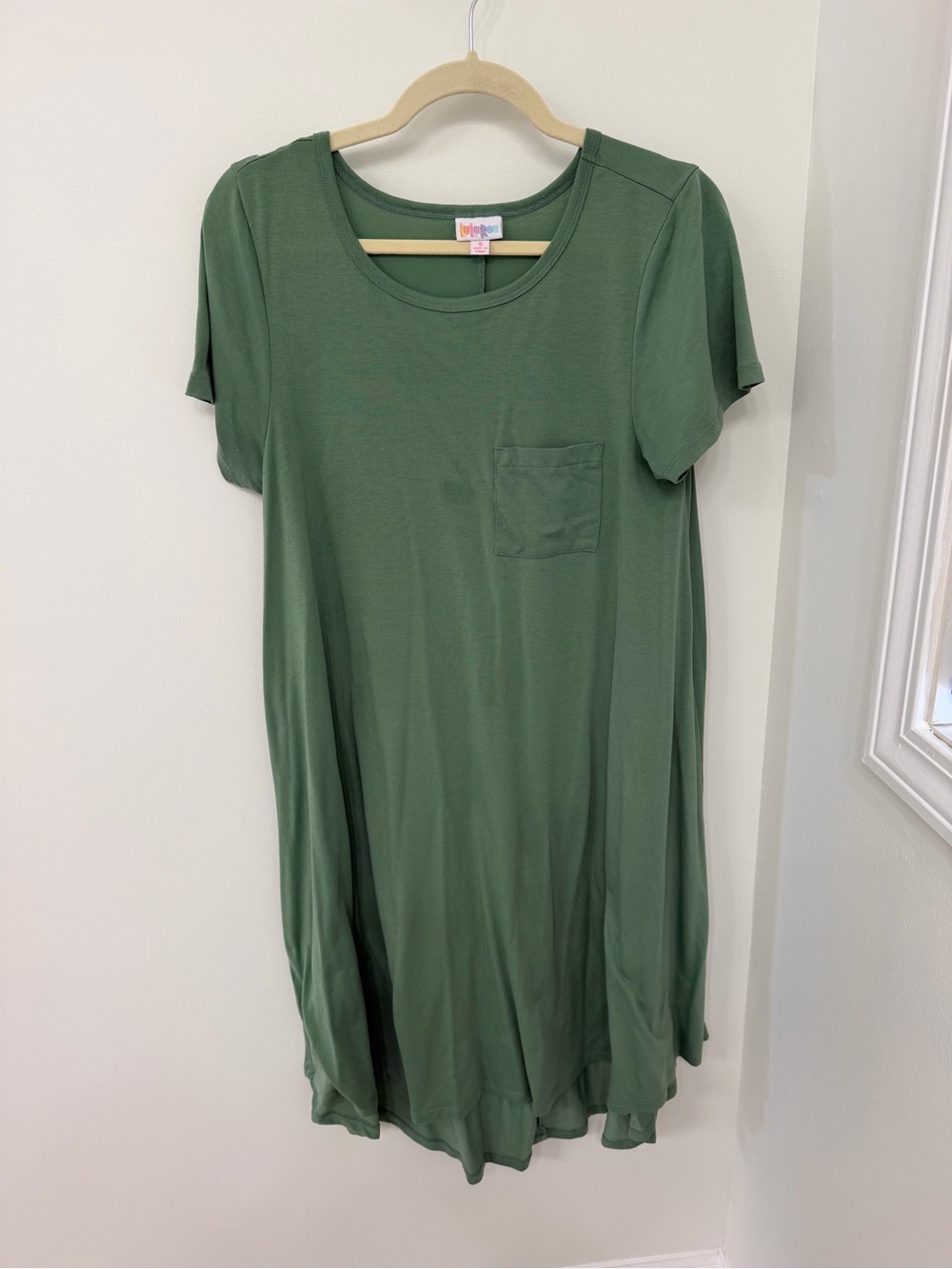 Small LuLaRoe LLR Solid Green Carly high low Dress teacher dress